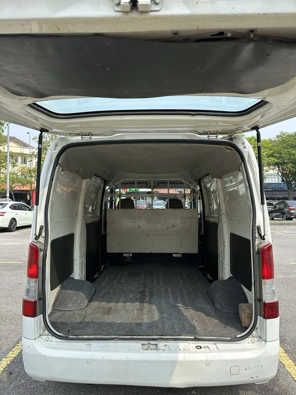 Van Panel Toyota Hiace 5